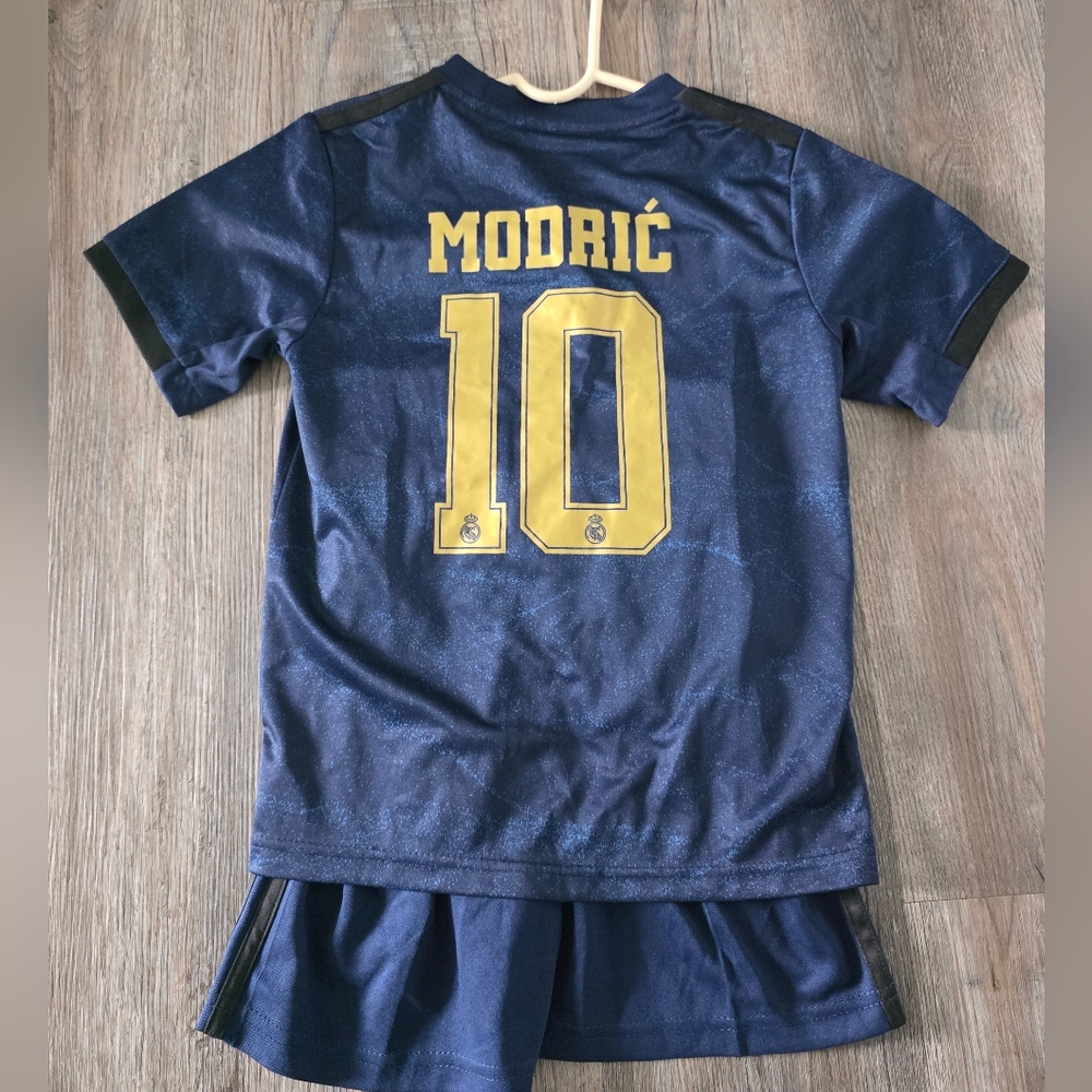 Adidaa Rwak Madrid Kids Navy Soccer Jersey#10  Modric Size 22